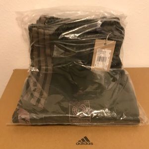 Yeezy Adidas Calabasas Track Pants Men’s XL NWT